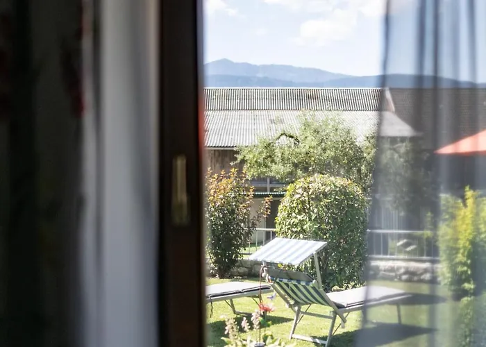 公寓 Gaestehaus Im Wiesengrund *